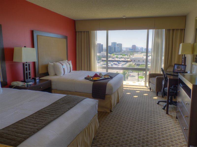Holiday Inn Express & Suites Phoenix - Midtown, An Ihg Hotel Ngoại thất bức ảnh