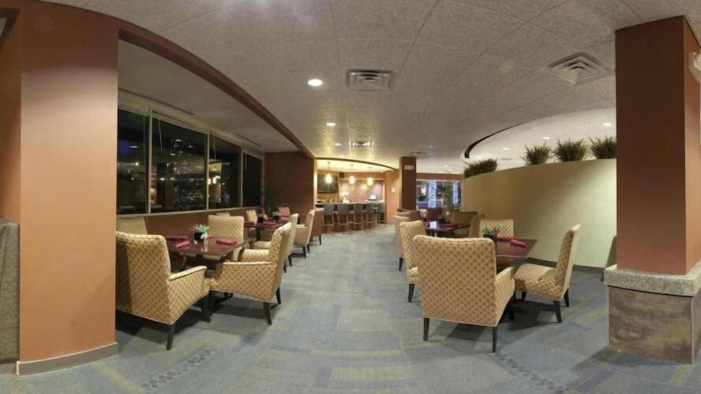 Holiday Inn Express & Suites Phoenix - Midtown, An Ihg Hotel Ngoại thất bức ảnh