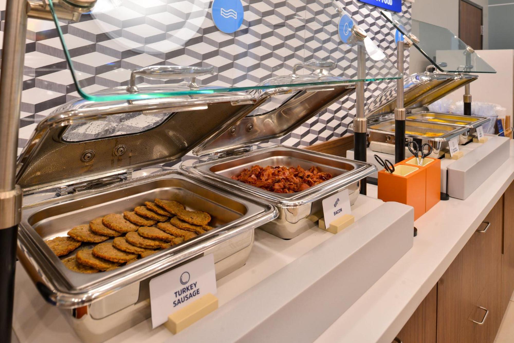 Holiday Inn Express & Suites Phoenix - Midtown, An Ihg Hotel Ngoại thất bức ảnh
