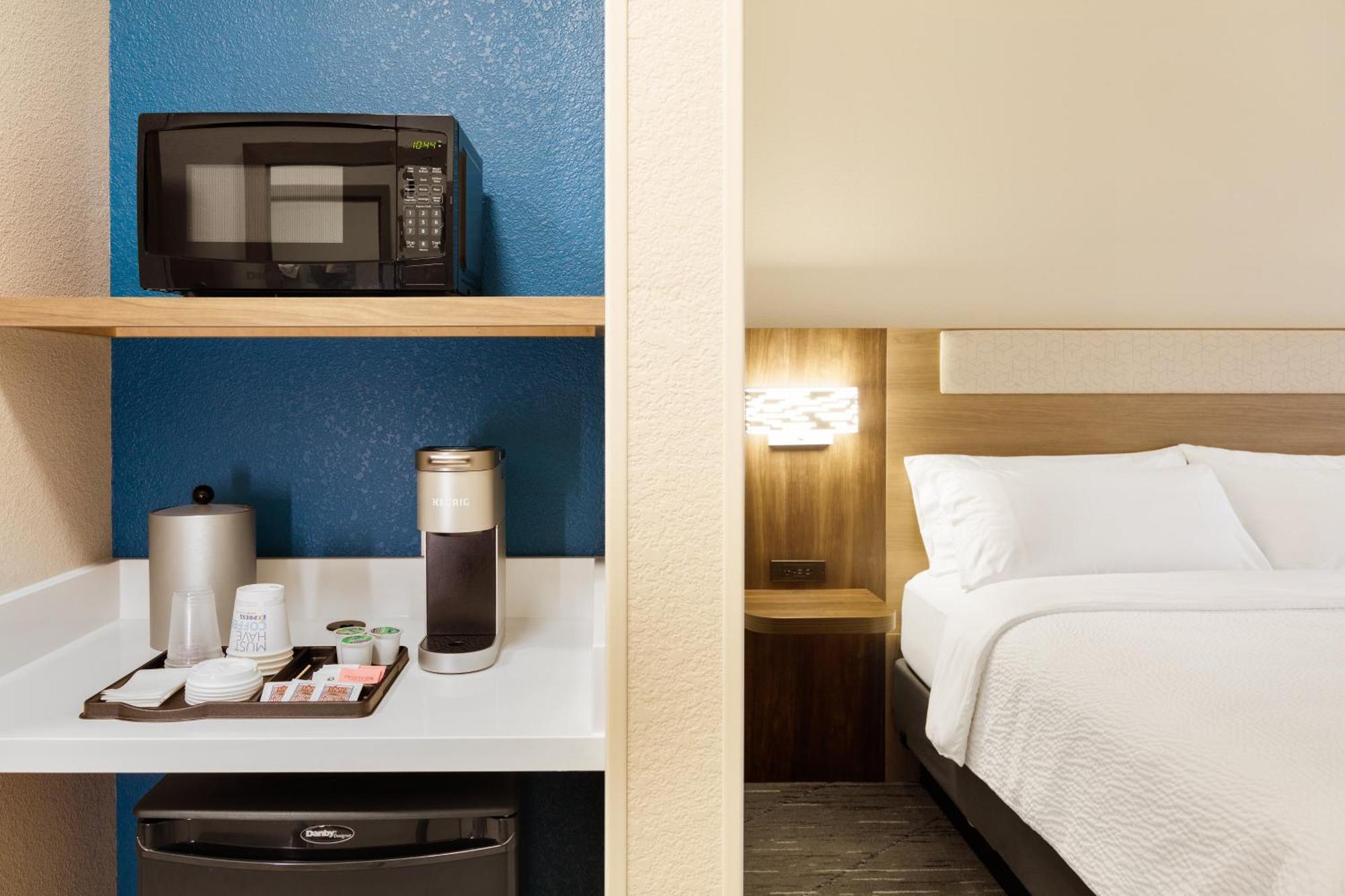 Holiday Inn Express & Suites Phoenix - Midtown, An Ihg Hotel Ngoại thất bức ảnh